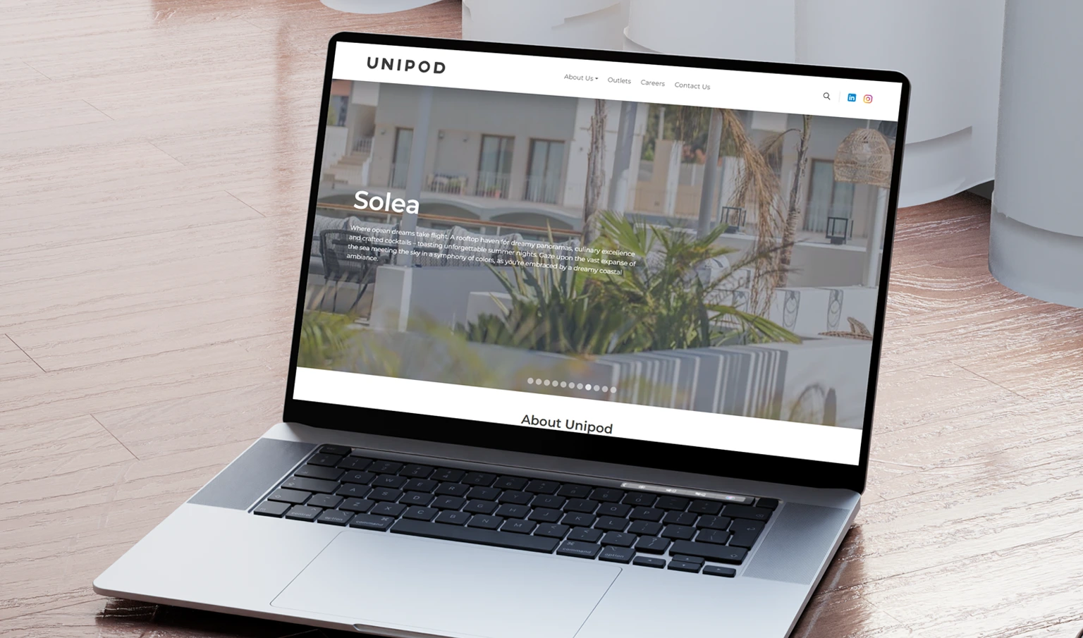 unipod 2